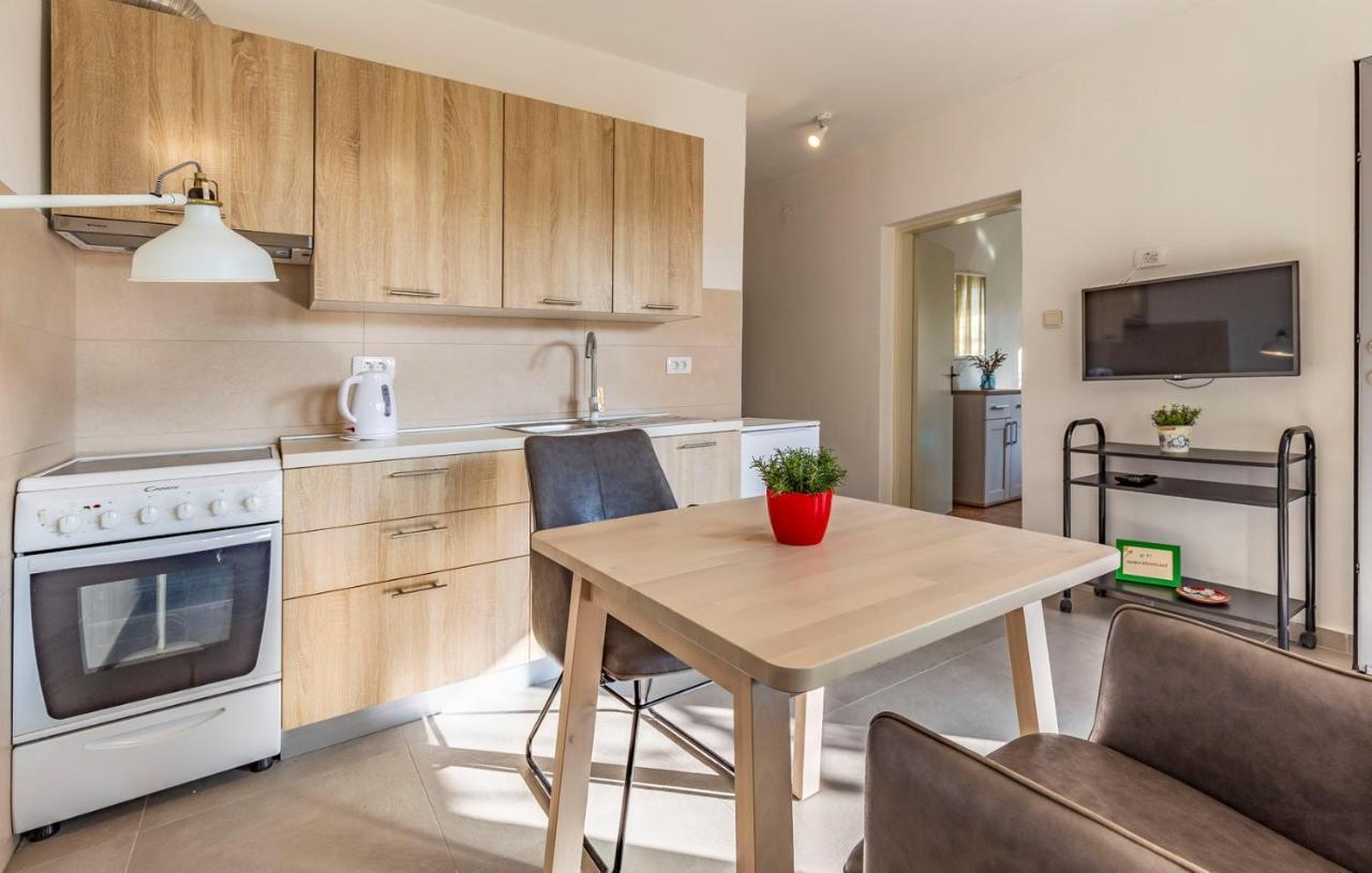 Apartments Pimpinella Premantura Kültér fotó